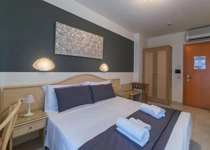 Hotel Airone